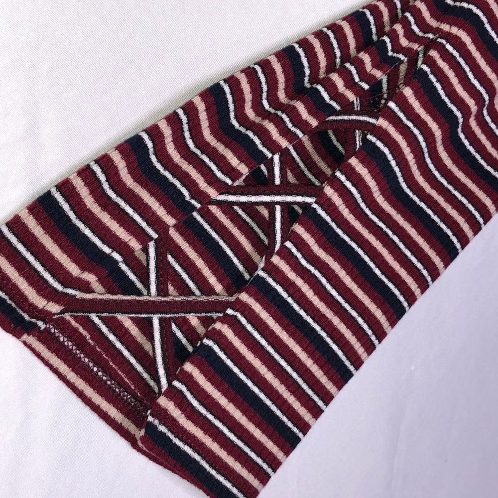 Skies Are Blue Striped Knit V Neck Top NWT - Picture 3 of 5